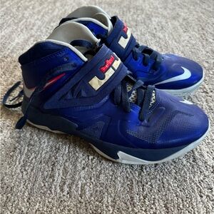 Nike Lebron Zoom Soldier 7 Basketball Shoes Deep Royal Blue 6.5Y (Youth)